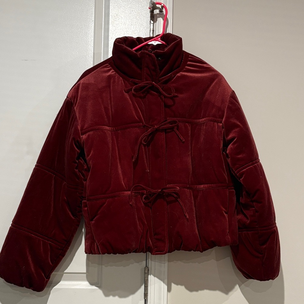 Future collective womens puffer jacket size small